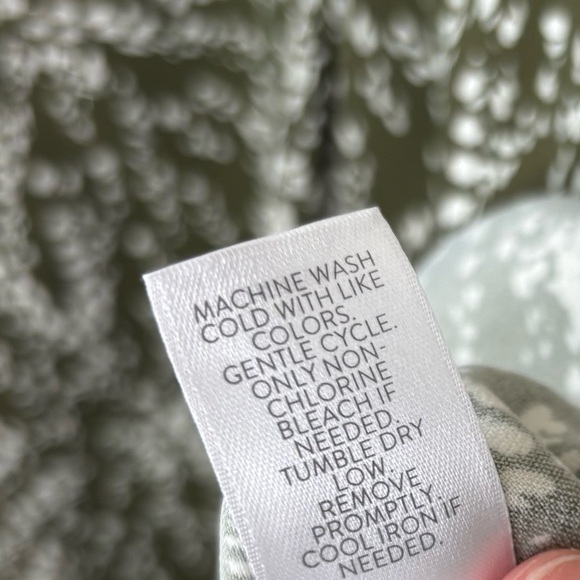 J. Jill Wearever Green White Floral Print Long Sleeve Wrap Top Women’s Size 3X - Picture 5 of 6